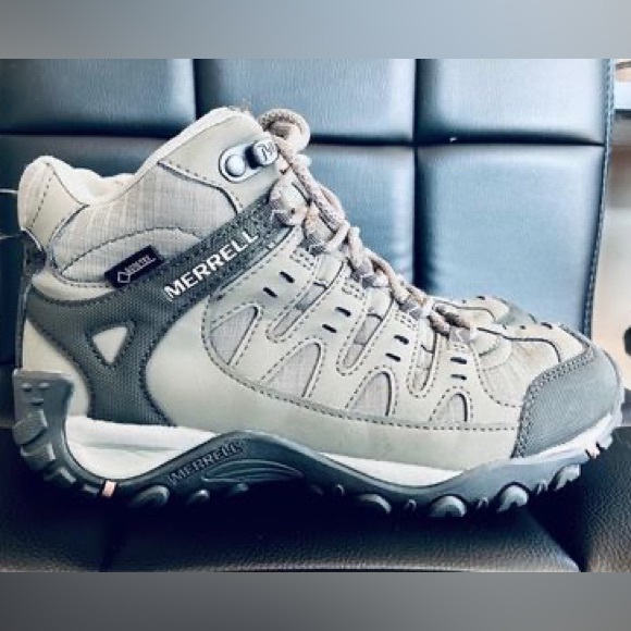 Merrell Gore-tex woman's size 6 - Picture 1 of 5